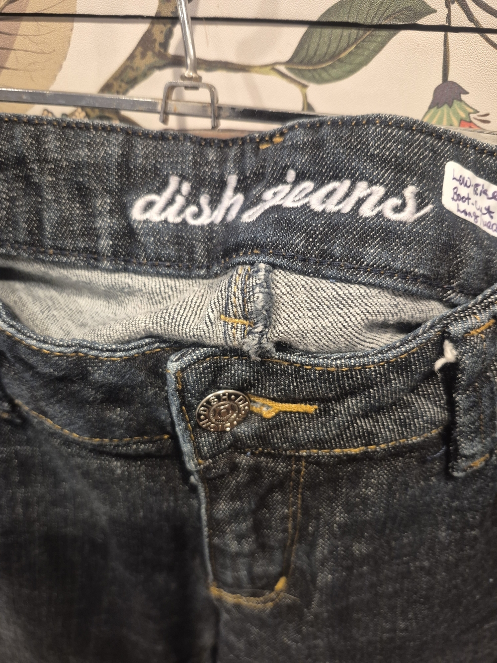 Woman Dark Wash Blue Straight-Leg Jeans W31 L32 - Picture 5 of 5